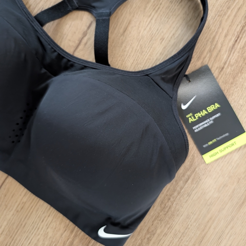 Nike Sports Bra SKU479 - Picture 2 of 4